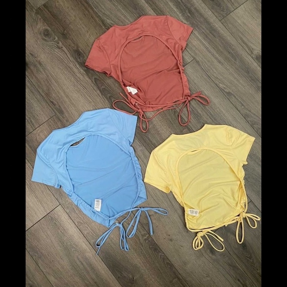 Crop Tshirt blouse bundle two open back - Picture 5 of 6